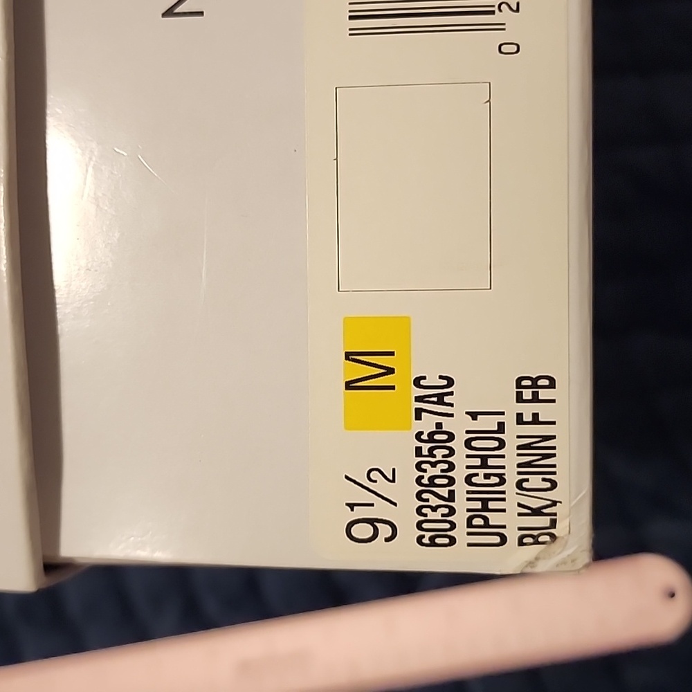 Open Toe Sandal - Picture 8 of 8